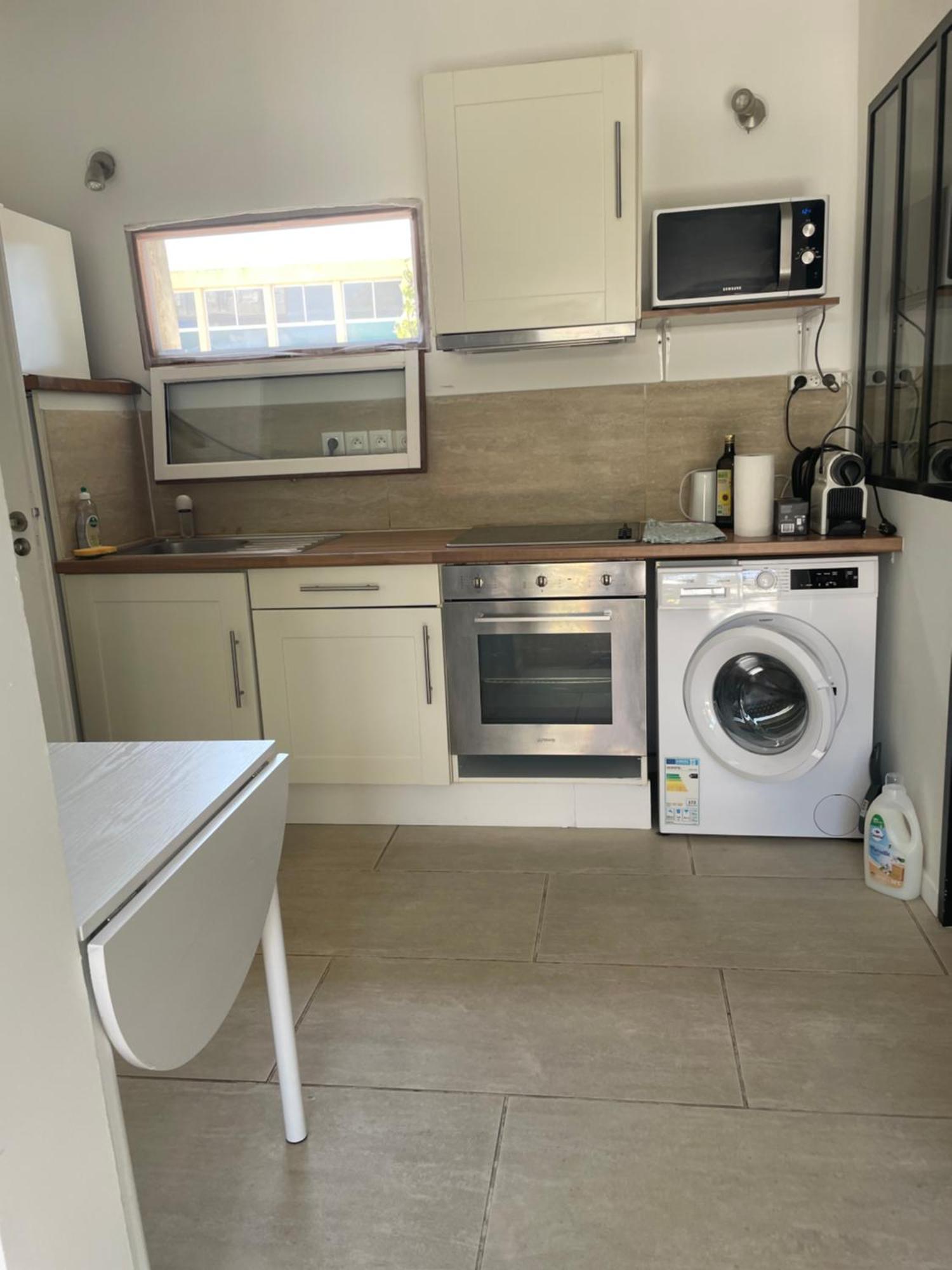 Apartamento Cozy House With Parking And Garden Niza Exterior foto